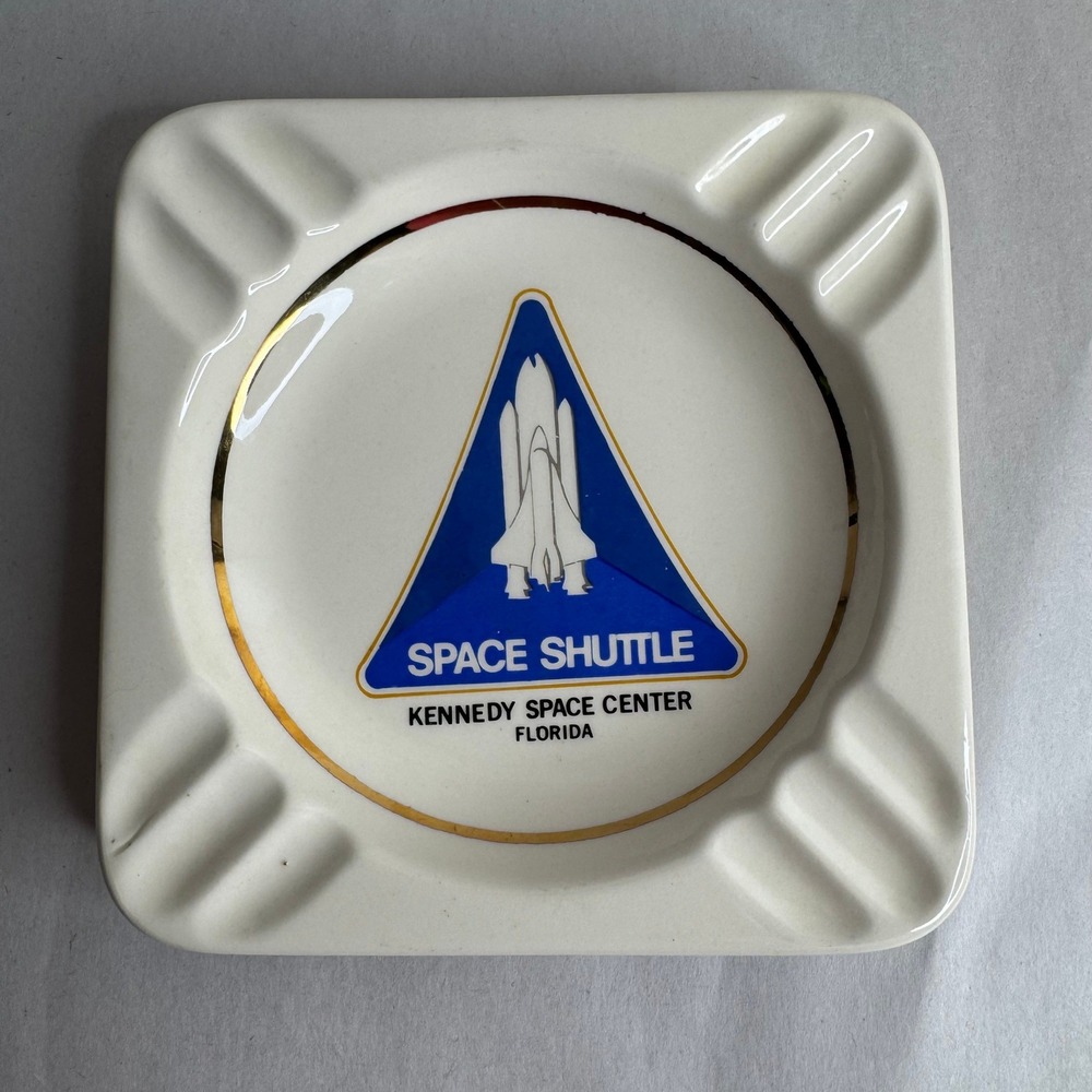 Vintage Kennedy Space Center‎ Florida Space Shuttle Ceramic Ashtray Gold Rim